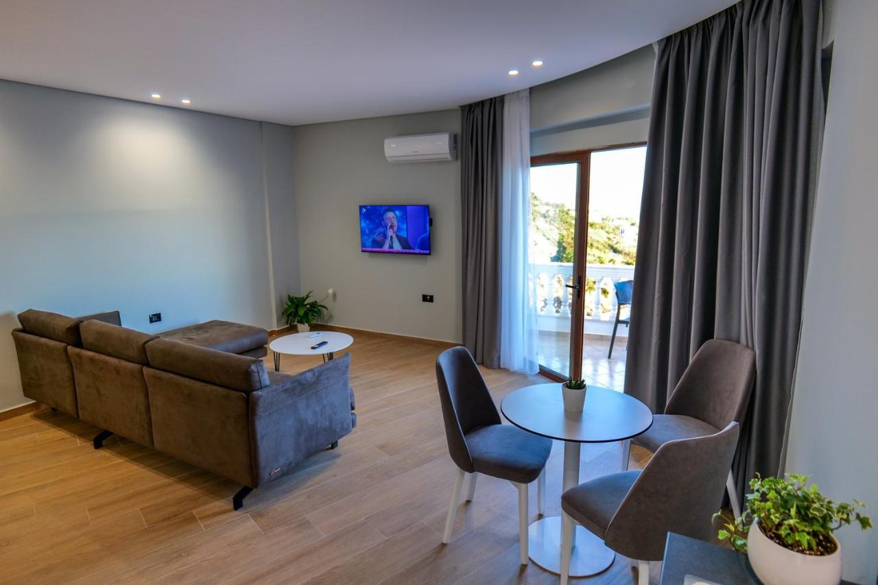 Sky Way Skk Luxury Aparthotel Sarandë